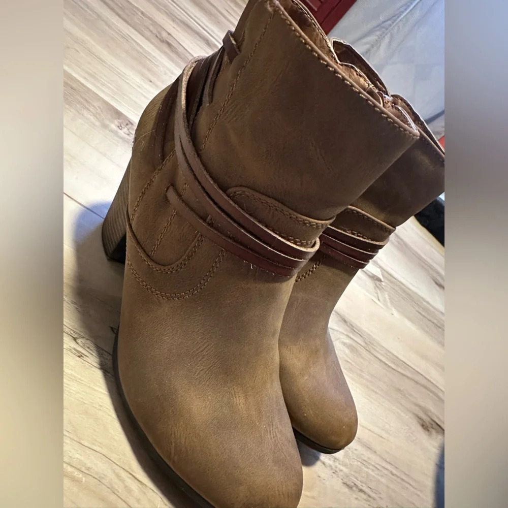 Booties - Picture 2 of 4